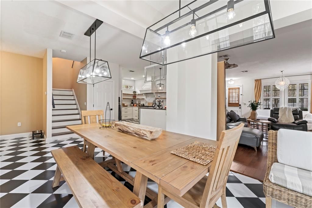 For Sale: $695,000 (6 beds, 4 baths, 3060 Square Feet)