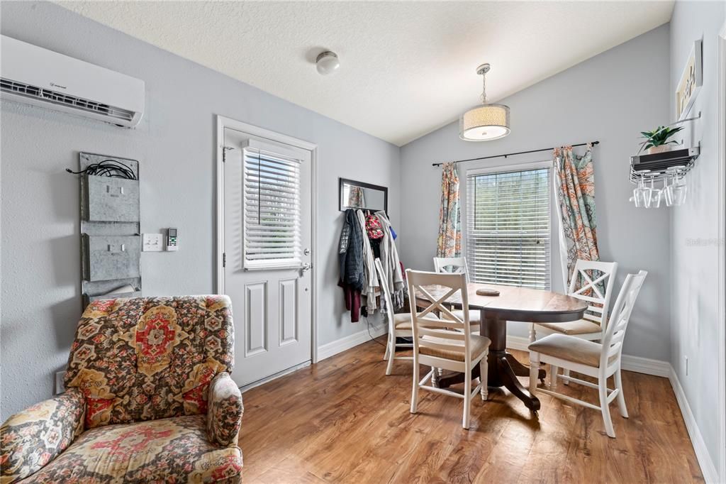 For Sale: $695,000 (6 beds, 4 baths, 3060 Square Feet)