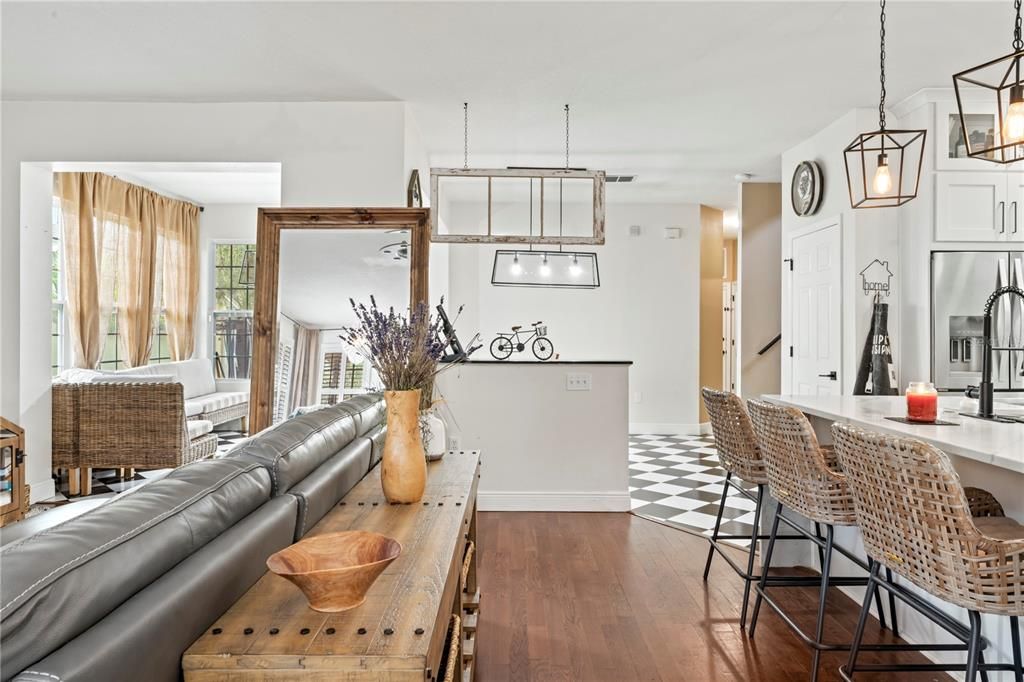 For Sale: $695,000 (6 beds, 4 baths, 3060 Square Feet)