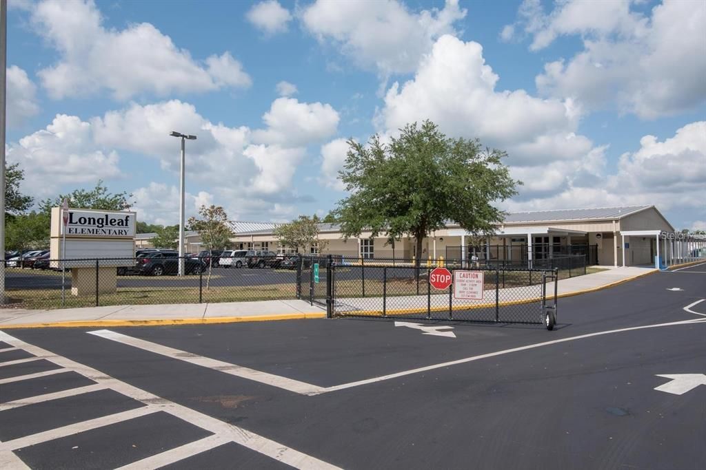 For Sale: $695,000 (6 beds, 4 baths, 3060 Square Feet)