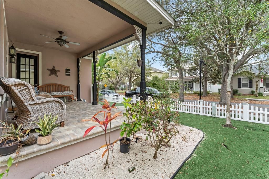 For Sale: $695,000 (6 beds, 4 baths, 3060 Square Feet)