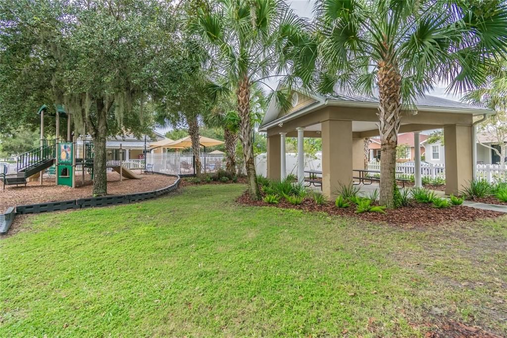 For Sale: $695,000 (6 beds, 4 baths, 3060 Square Feet)