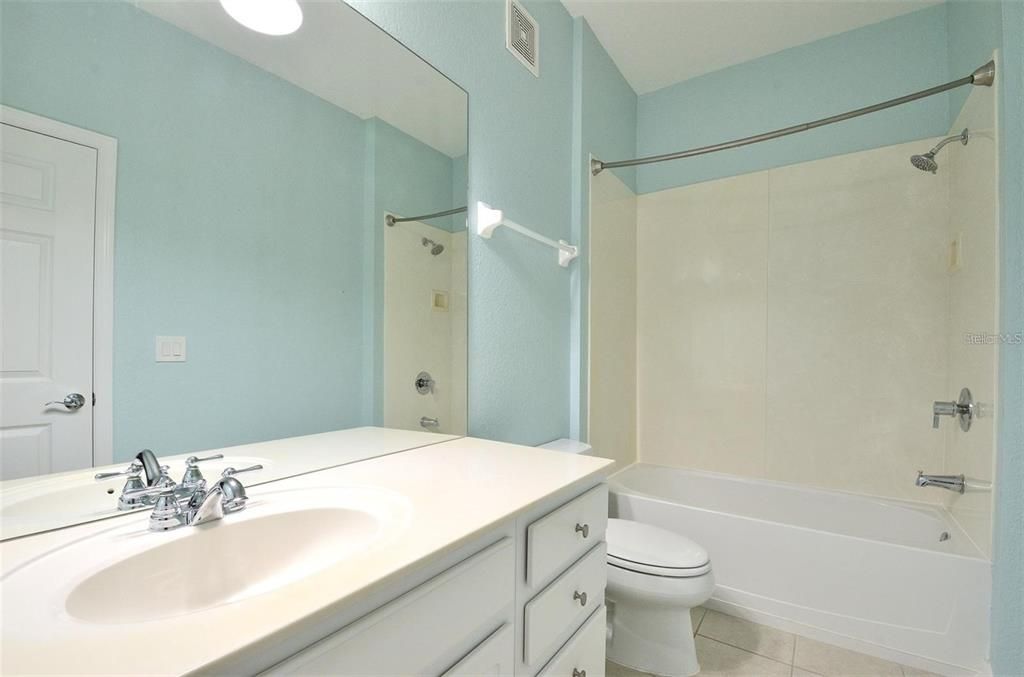 For Rent: $1,600 (2 beds, 2 baths, 1112 Square Feet)