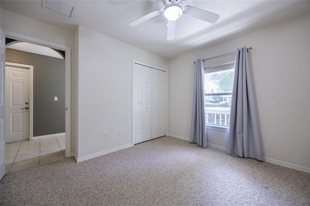 Active With Contract: $259,900 (3 beds, 2 baths, 1233 Square Feet)