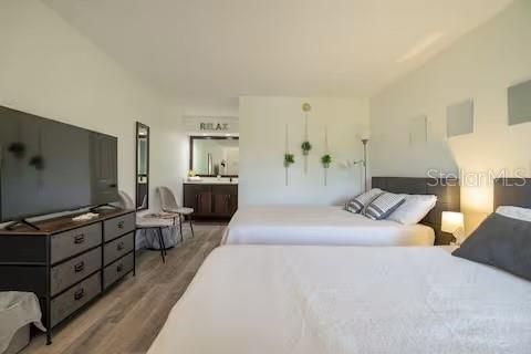 合同活跃: $115,000 (0 贝兹, 1 浴室, 348 平方英尺)