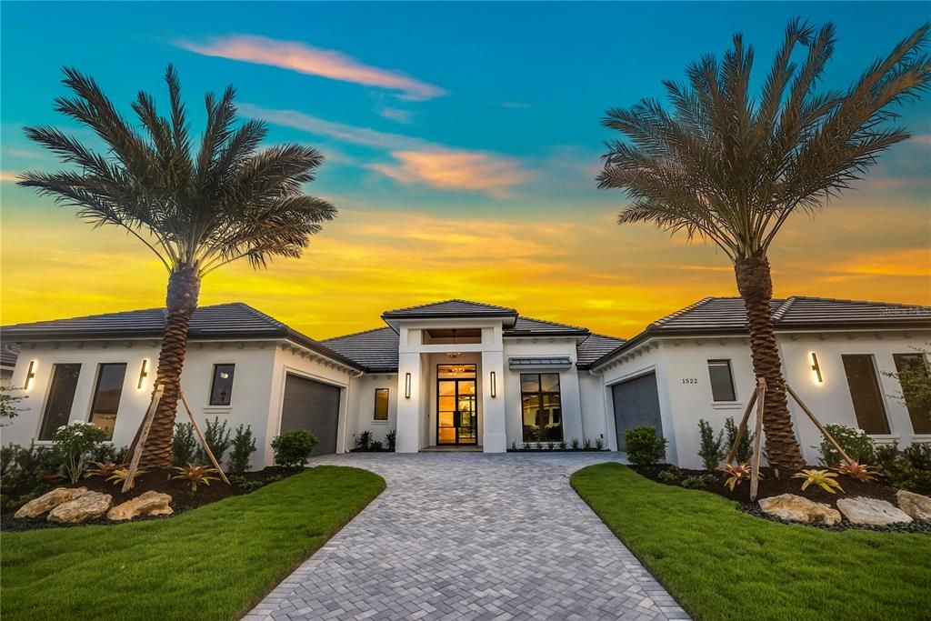 Recently Sold: $3,172,905 (3 beds, 3 baths, 3649 Square Feet)