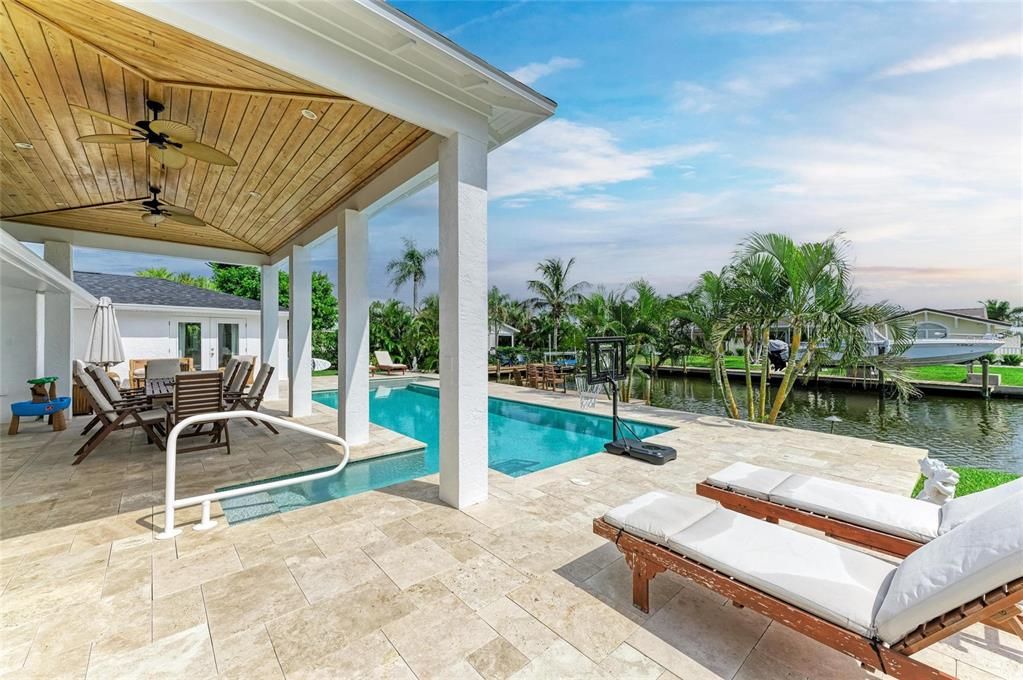 Active With Contract: $2,595,000 (4 beds, 4 baths, 2419 Square Feet)