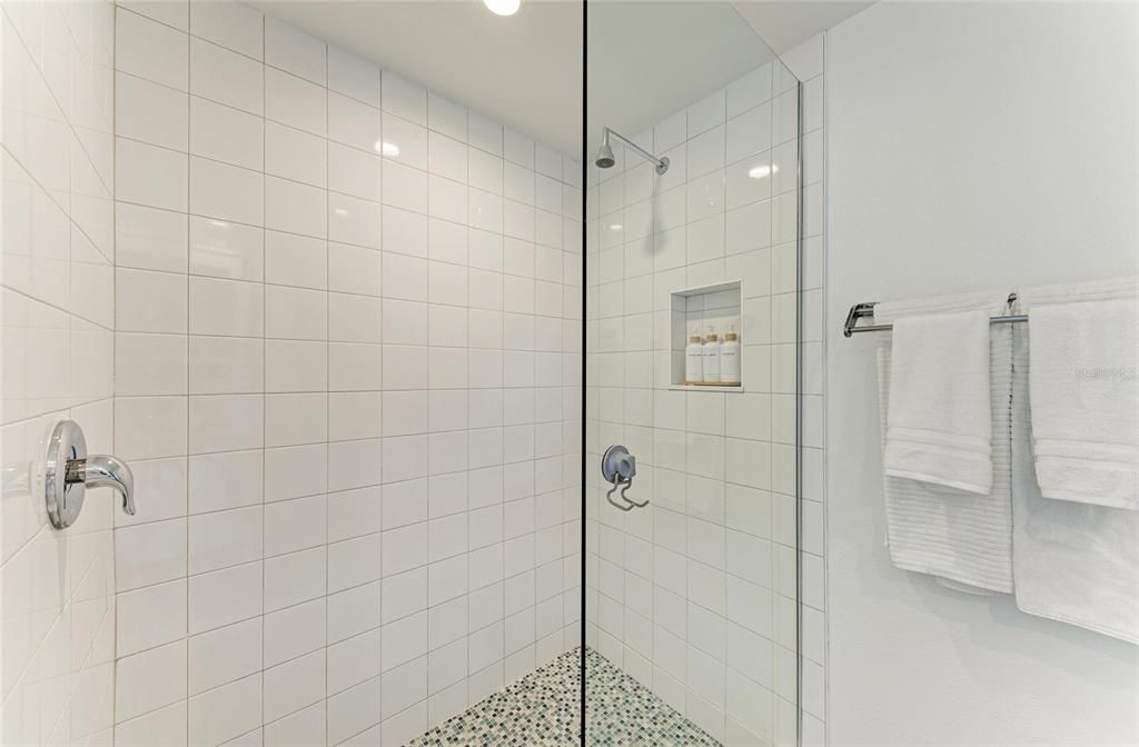 Active With Contract: $2,595,000 (4 beds, 4 baths, 2419 Square Feet)