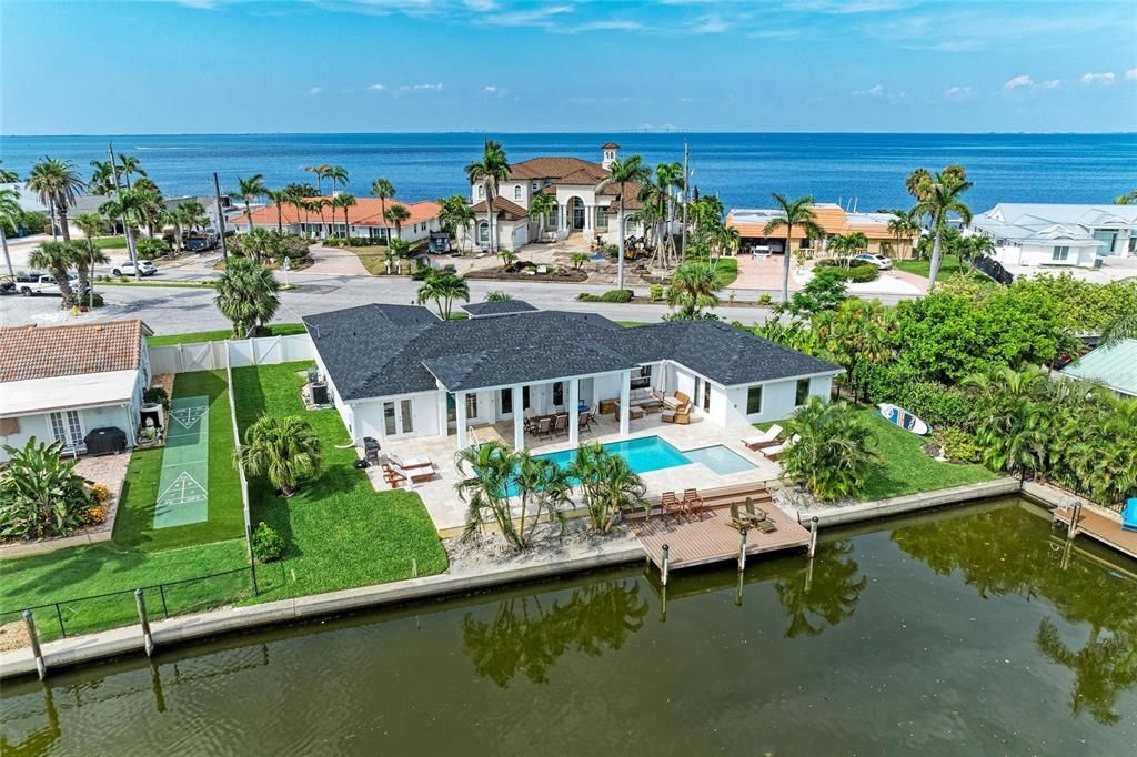 Active With Contract: $2,595,000 (4 beds, 4 baths, 2419 Square Feet)
