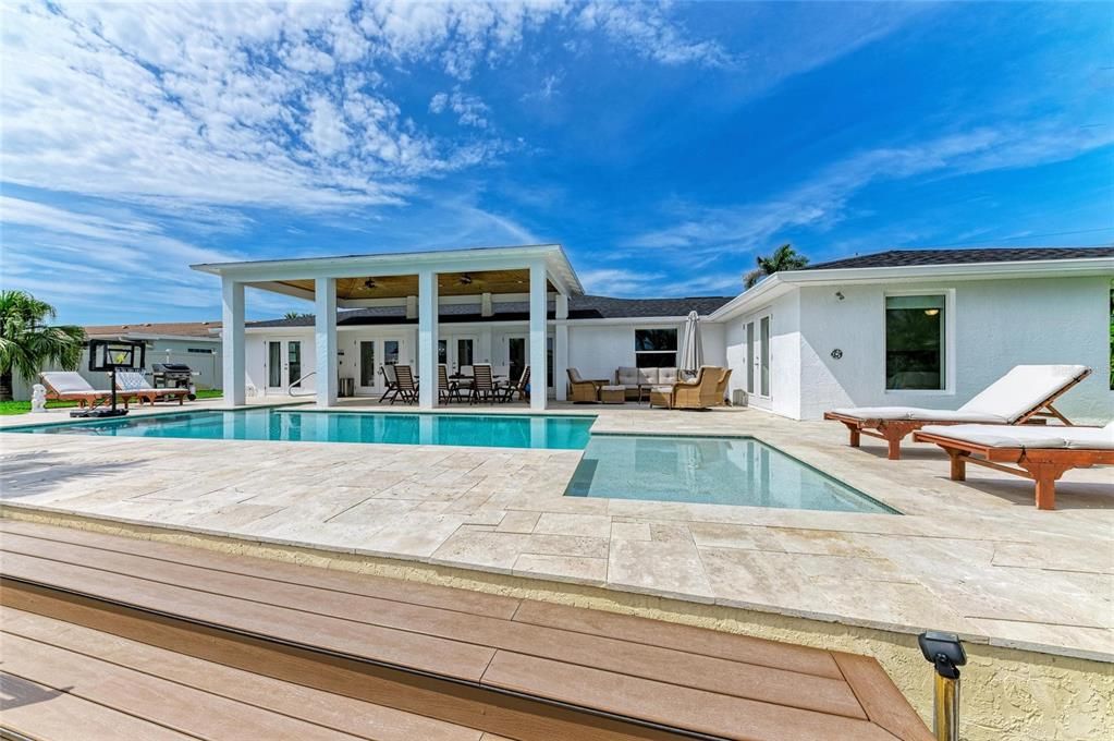 Active With Contract: $2,595,000 (4 beds, 4 baths, 2419 Square Feet)