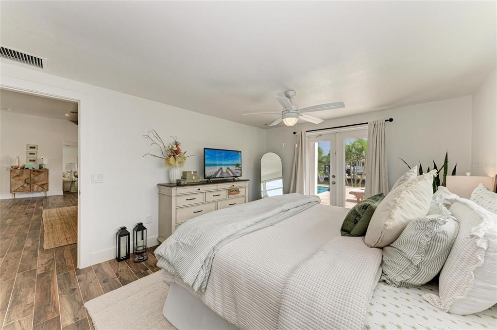 Active With Contract: $2,595,000 (4 beds, 4 baths, 2419 Square Feet)