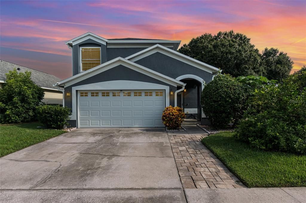 Active With Contract: $375,000 (3 beds, 2 baths, 2156 Square Feet)