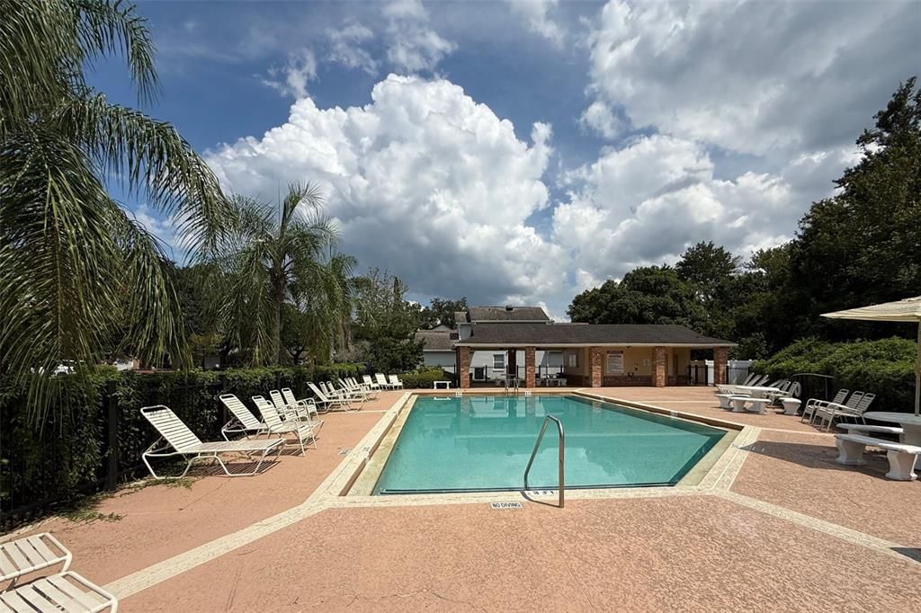 Active With Contract: $375,000 (3 beds, 2 baths, 2156 Square Feet)