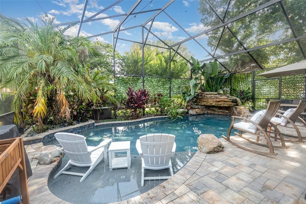 Active With Contract: $375,000 (3 beds, 2 baths, 2156 Square Feet)