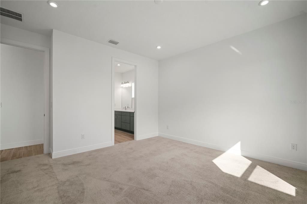 На продажу: $459,850 (4 спален, 2 ванн, 1805 Квадратных фут)