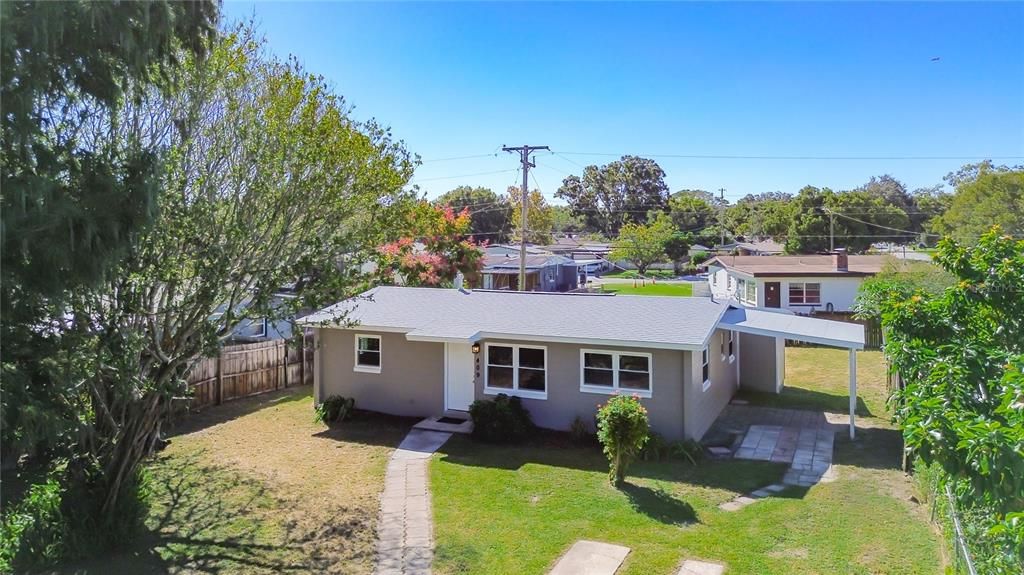 Под контрактом: $269,900 (3 спален, 2 ванн, 1088 Квадратных фут)