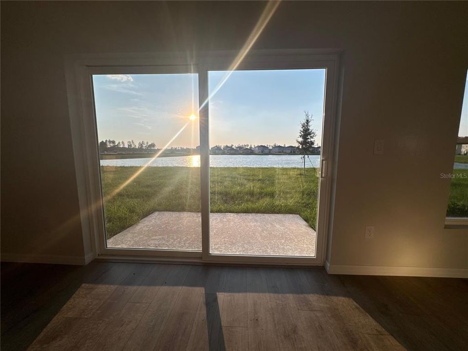 For Rent: $2,999 (5 beds, 3 baths, 2892 Square Feet)