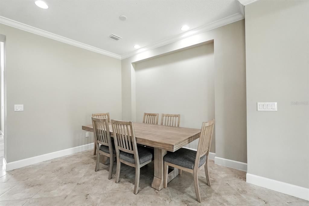 For Sale: $655,000 (3 beds, 3 baths, 2161 Square Feet)