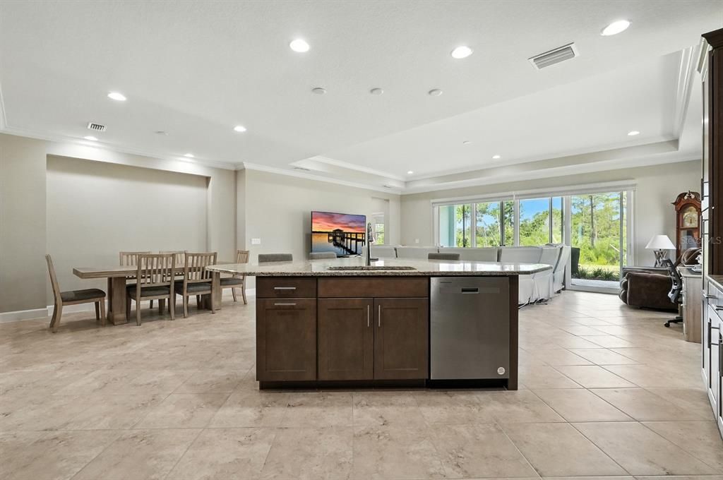 For Sale: $655,000 (3 beds, 3 baths, 2161 Square Feet)