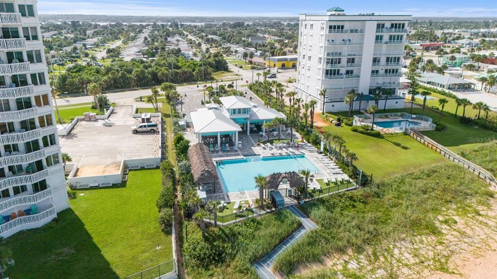 For Sale: $655,000 (3 beds, 3 baths, 2161 Square Feet)