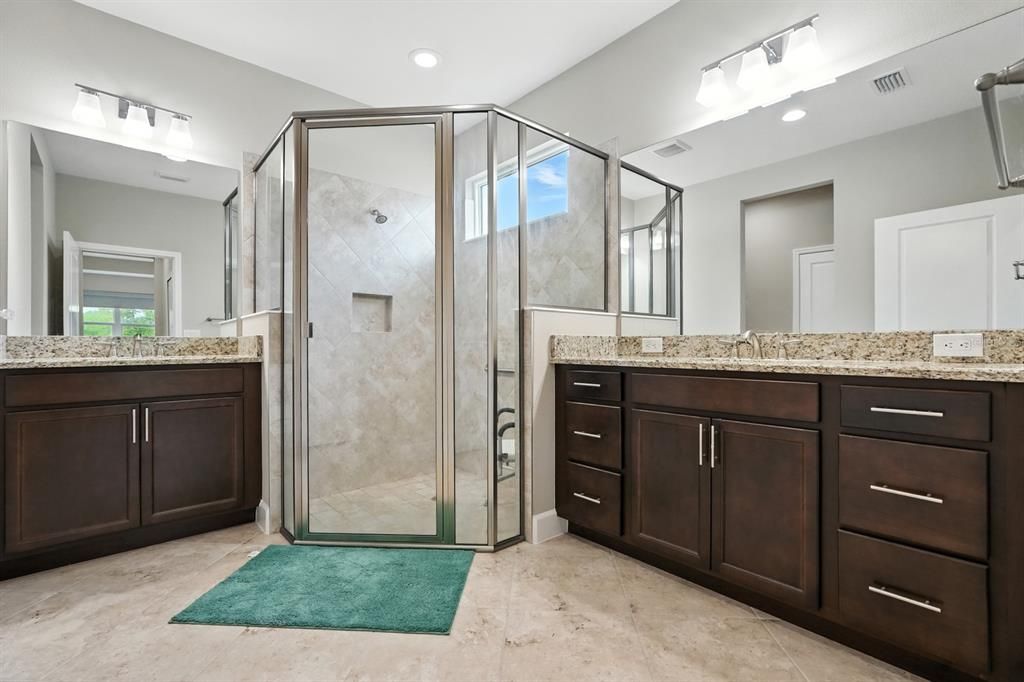 For Sale: $655,000 (3 beds, 3 baths, 2161 Square Feet)