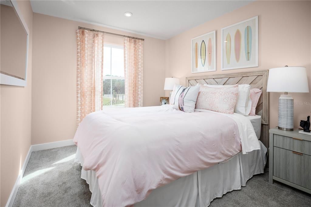 Active With Contract: $344,455 (3 beds, 2 baths, 1687 Square Feet)