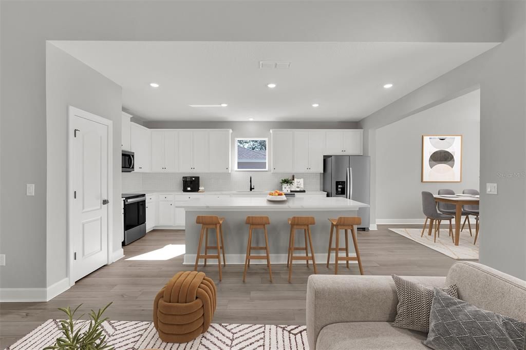 Activo con contrato: $399,900 (4 camas, 2 baños, 2063 Pies cuadrados)