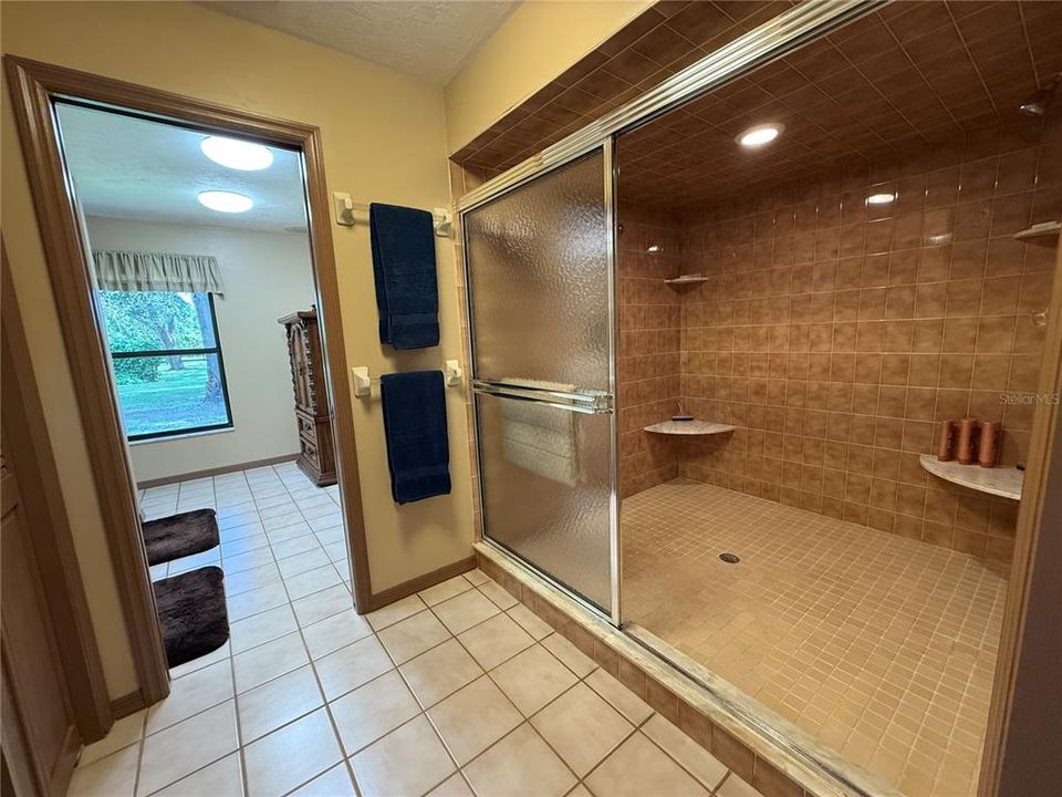 待售: $879,900 (3 贝兹, 3 浴室, 2319 平方英尺)