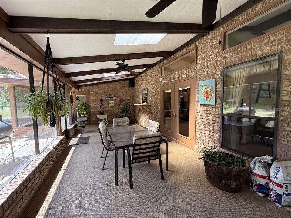 待售: $879,900 (3 贝兹, 3 浴室, 2319 平方英尺)