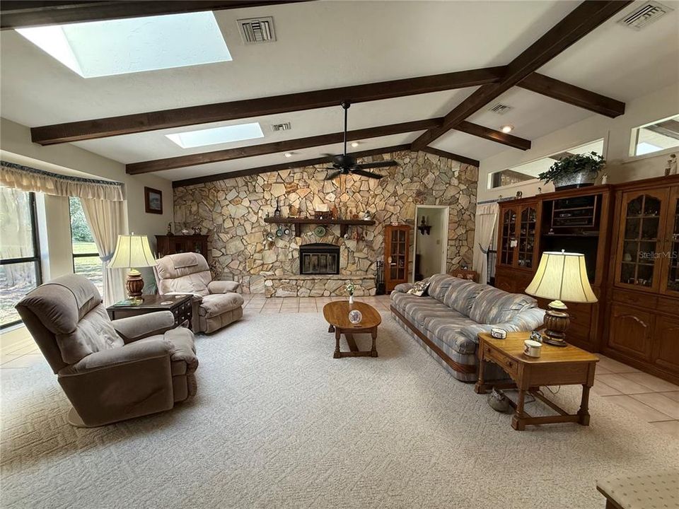 待售: $879,900 (3 贝兹, 3 浴室, 2319 平方英尺)