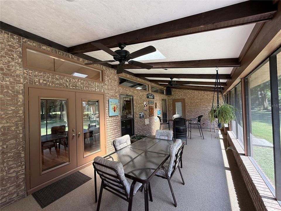 待售: $879,900 (3 贝兹, 3 浴室, 2319 平方英尺)