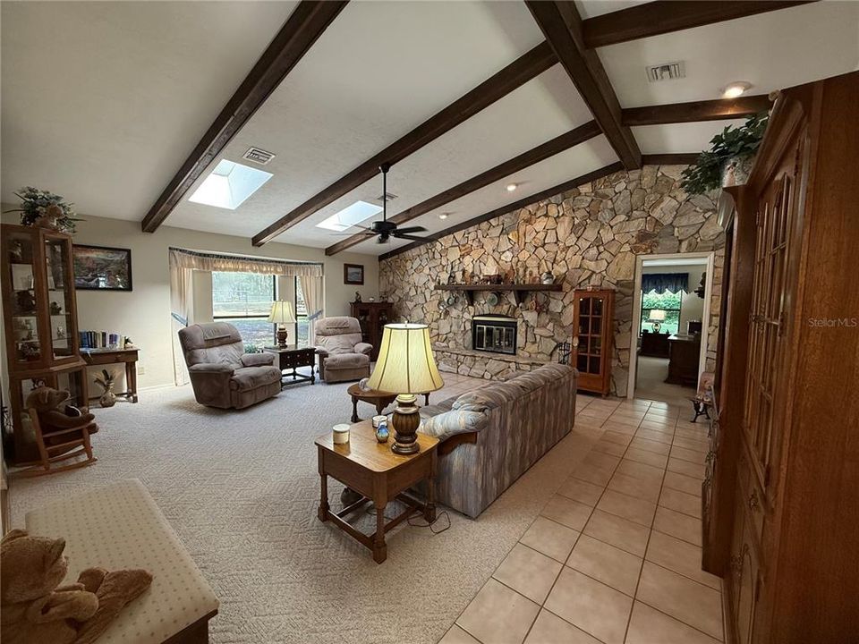 待售: $879,900 (3 贝兹, 3 浴室, 2319 平方英尺)