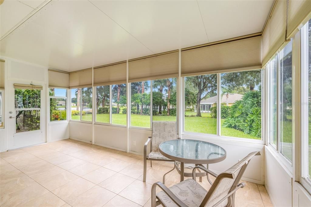 待售: $245,000 (2 贝兹, 2 浴室, 1195 平方英尺)