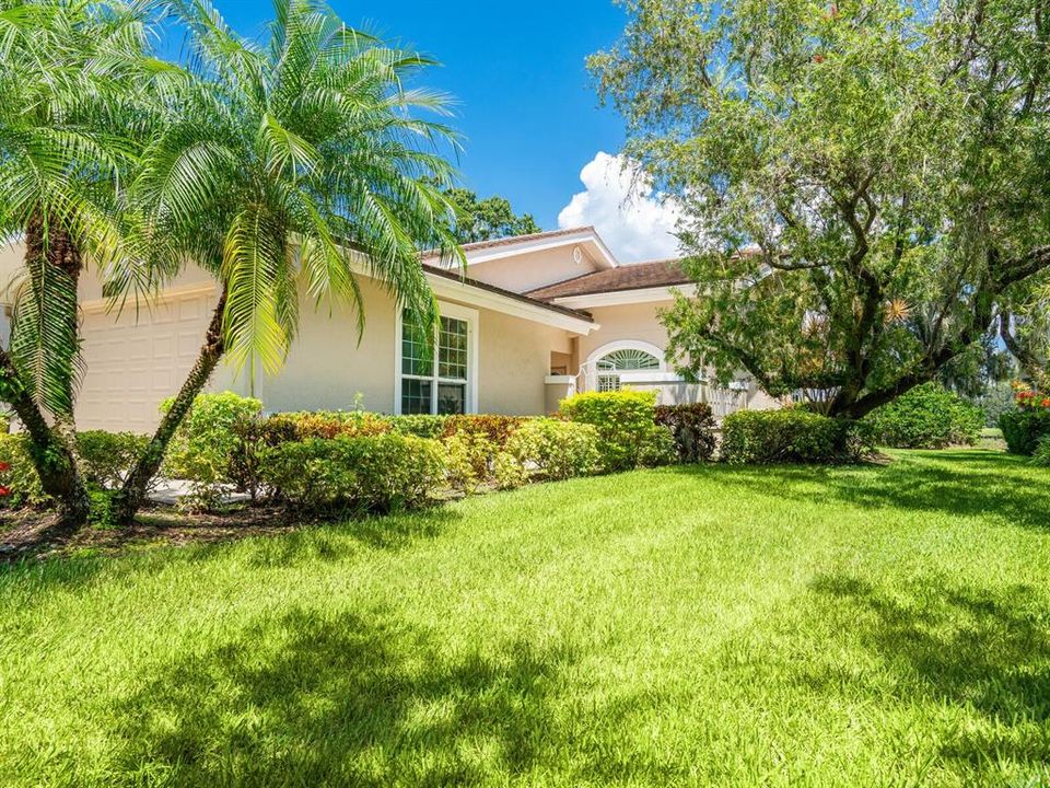 Activo con contrato: $689,000 (3 camas, 2 baños, 2604 Pies cuadrados)