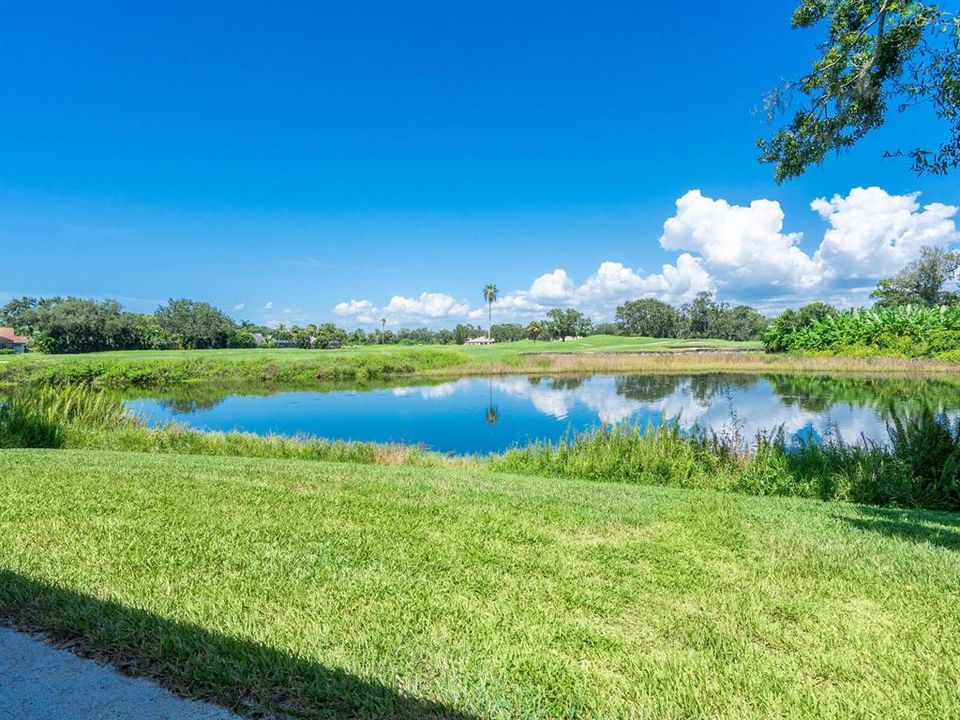 Activo con contrato: $689,000 (3 camas, 2 baños, 2604 Pies cuadrados)