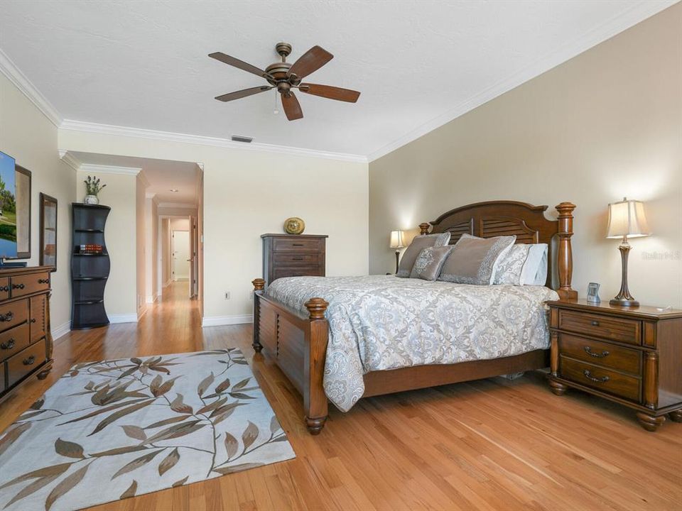 Activo con contrato: $689,000 (3 camas, 2 baños, 2604 Pies cuadrados)