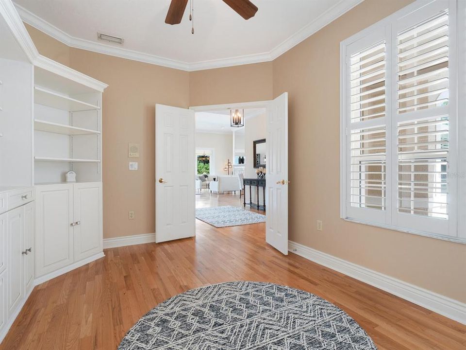 Activo con contrato: $689,000 (3 camas, 2 baños, 2604 Pies cuadrados)