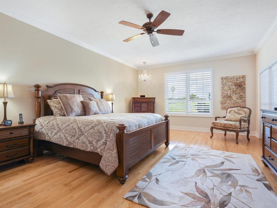 Activo con contrato: $689,000 (3 camas, 2 baños, 2604 Pies cuadrados)