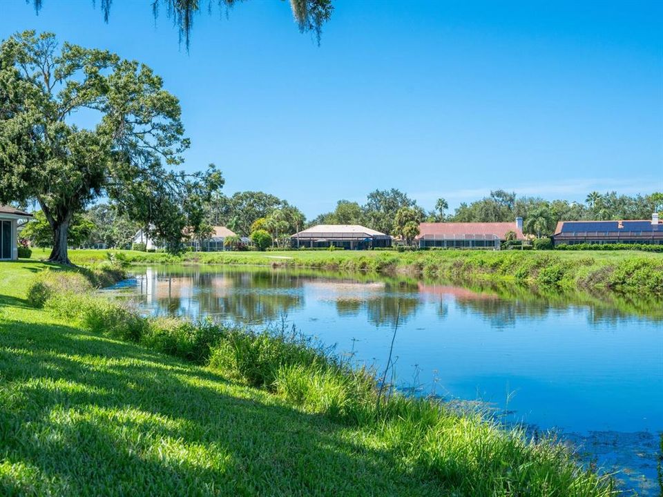 Activo con contrato: $689,000 (3 camas, 2 baños, 2604 Pies cuadrados)