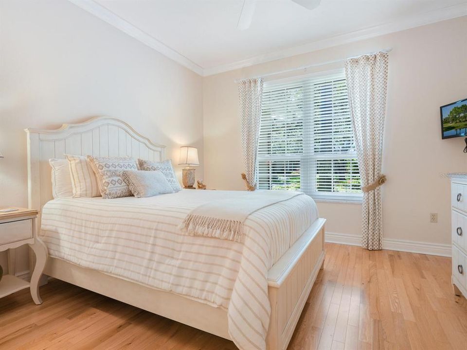 Activo con contrato: $689,000 (3 camas, 2 baños, 2604 Pies cuadrados)