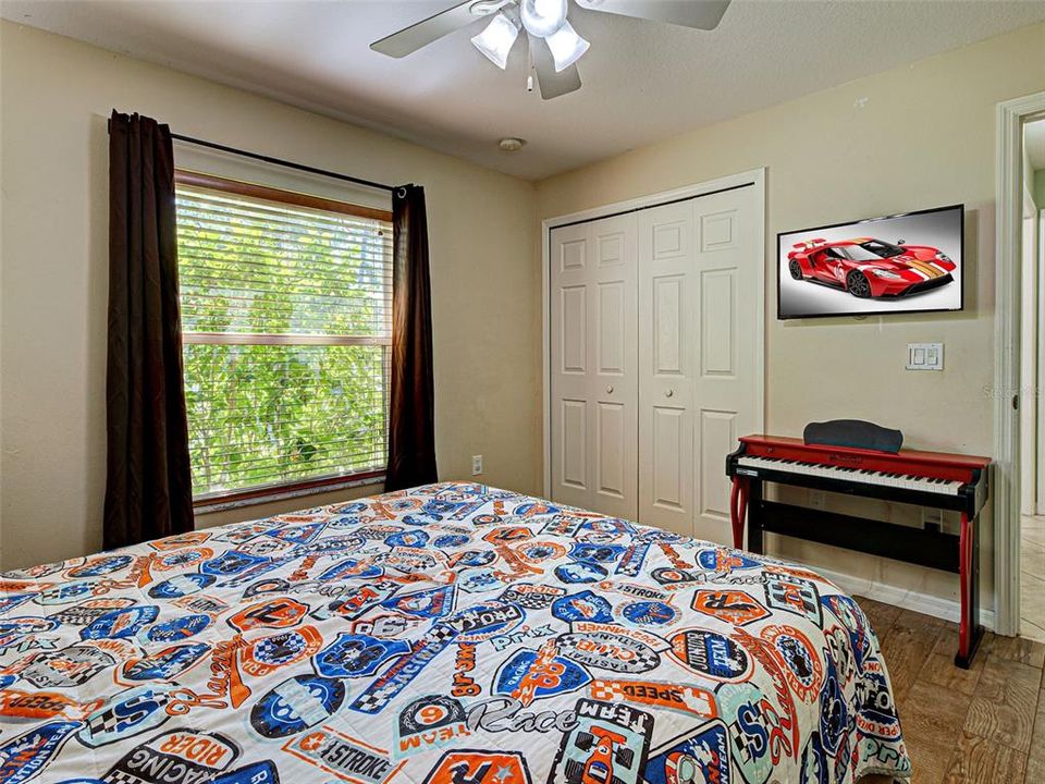 合同活跃: $525,000 (4 贝兹, 3 浴室, 2638 平方英尺)