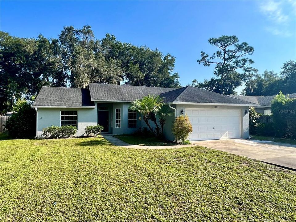 最近租的: $1,950 (3 贝兹, 2 浴室, 1214 平方英尺)