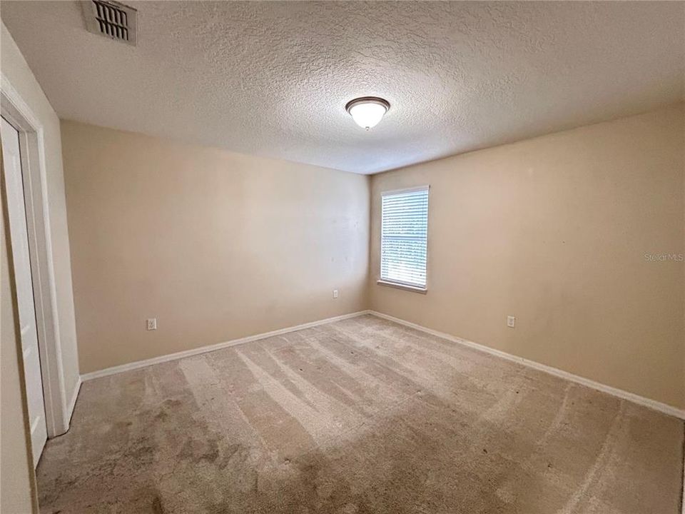 Active With Contract: $2,300 (3 beds, 2 baths, 2034 Square Feet)