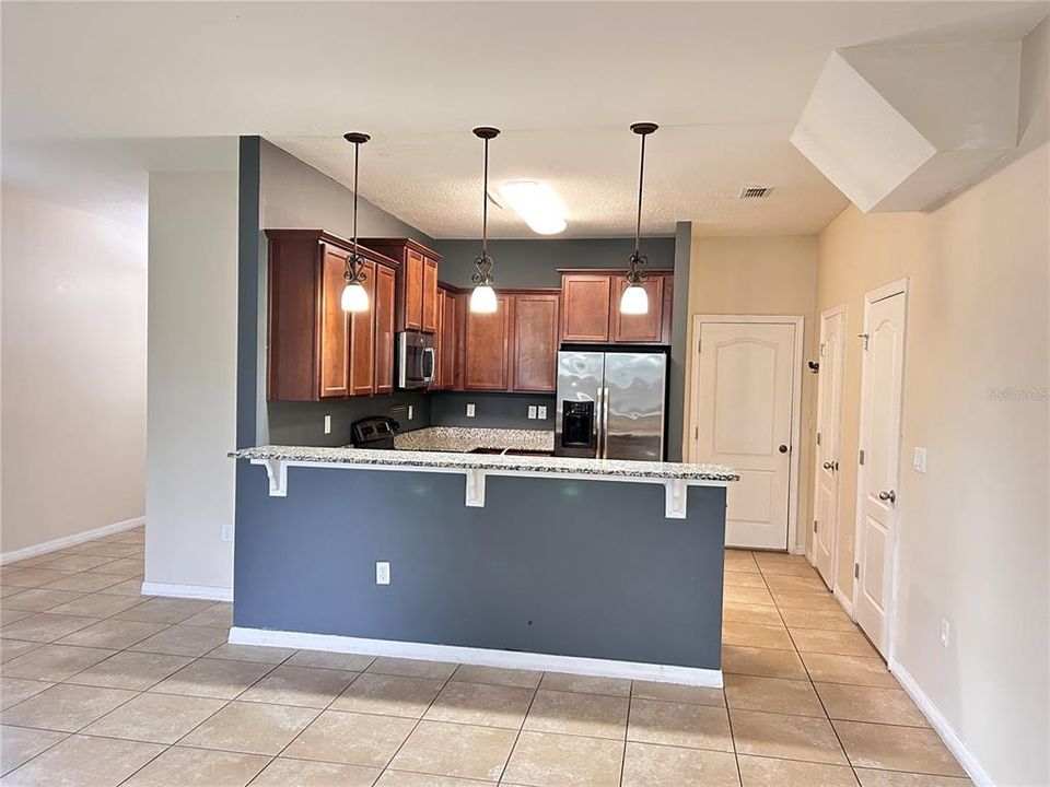 Active With Contract: $2,300 (3 beds, 2 baths, 2034 Square Feet)