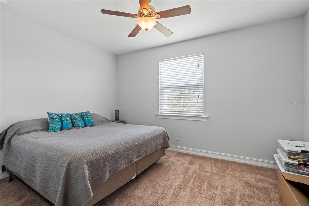 En Venta: $465,000 (3 camas, 2 baños, 2611 Pies cuadrados)