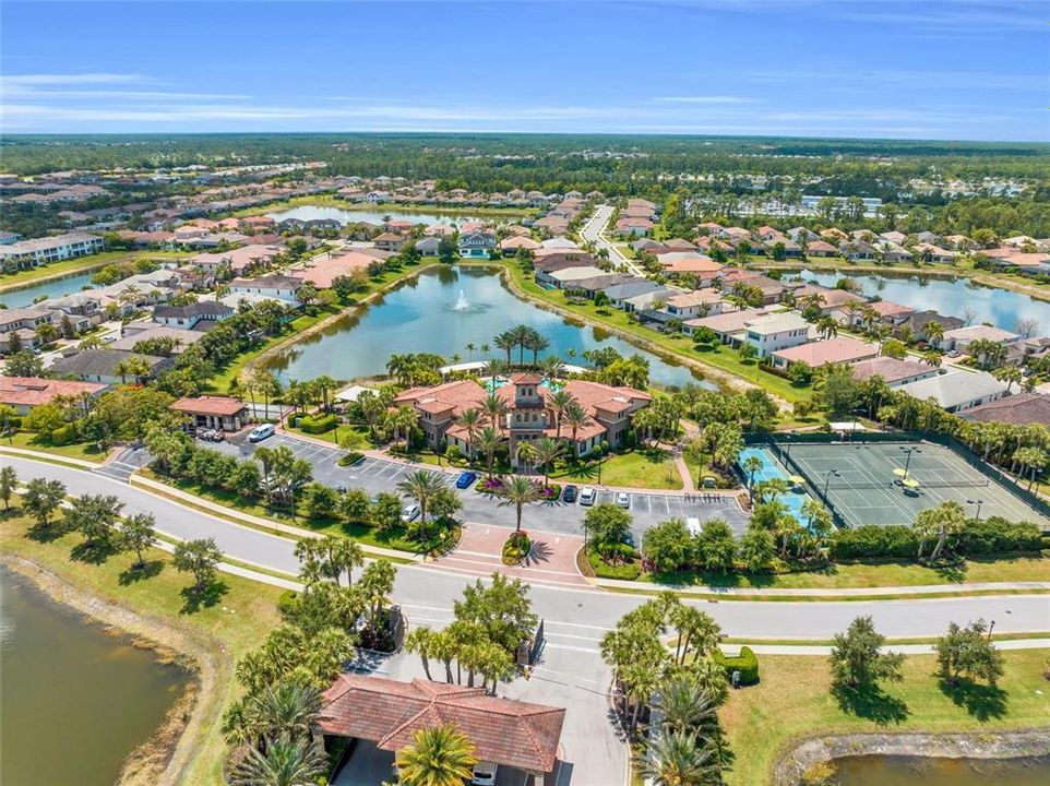 En Venta: $465,000 (3 camas, 2 baños, 2611 Pies cuadrados)