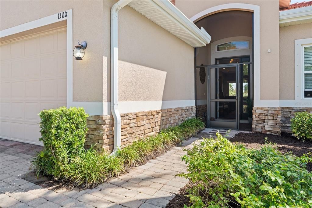 En Venta: $465,000 (3 camas, 2 baños, 2611 Pies cuadrados)