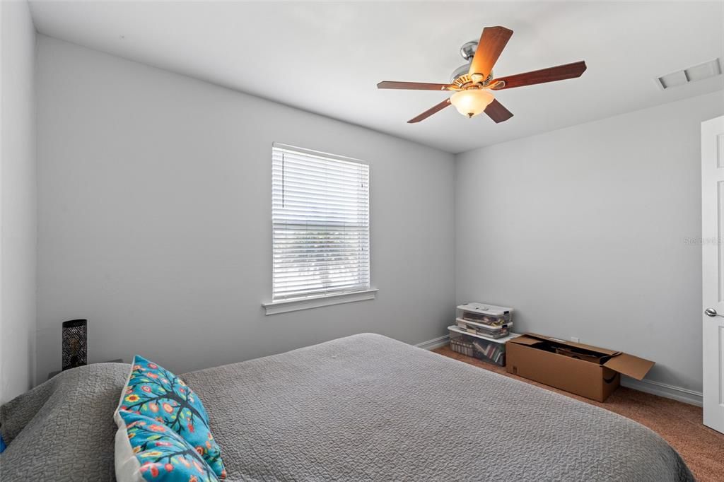 En Venta: $465,000 (3 camas, 2 baños, 2611 Pies cuadrados)