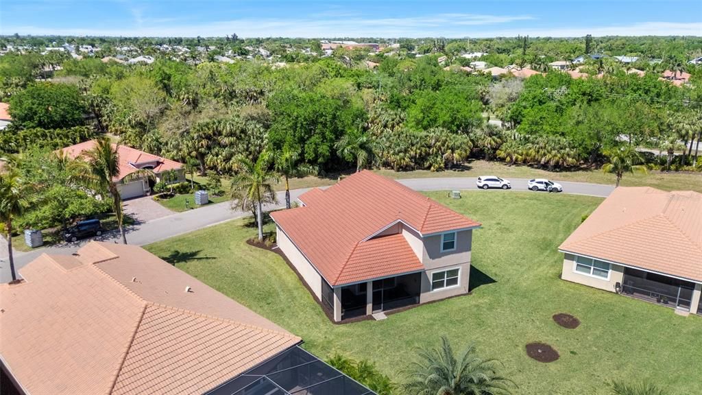 En Venta: $465,000 (3 camas, 2 baños, 2611 Pies cuadrados)