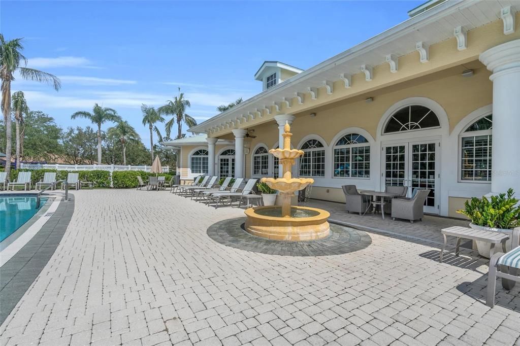 En Venta: $465,000 (3 camas, 2 baños, 2611 Pies cuadrados)